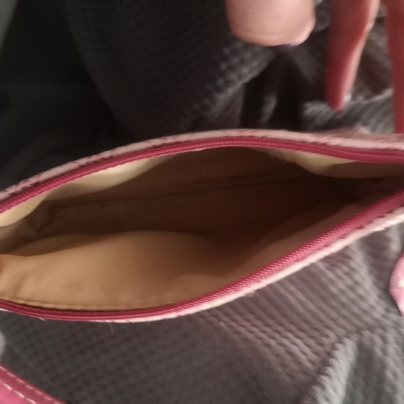 Liz Claiborne Pink Purse & Clutch - Picture 8 of 8